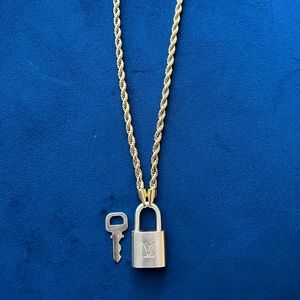 Auth Louis Vuitton Lock & Key Necklace 18K Plated Chain